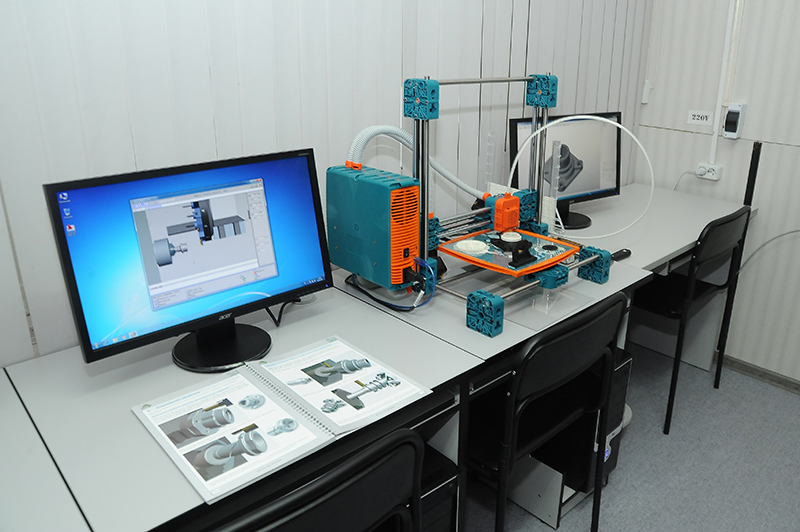 Более 10 центров с цифровыми лабораториями откроют в Ингушетии в День знаний.